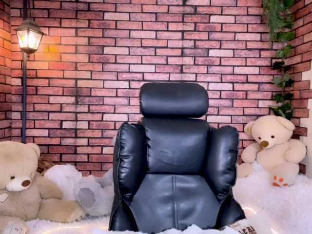 kisskissssss's BongaCams show and profile