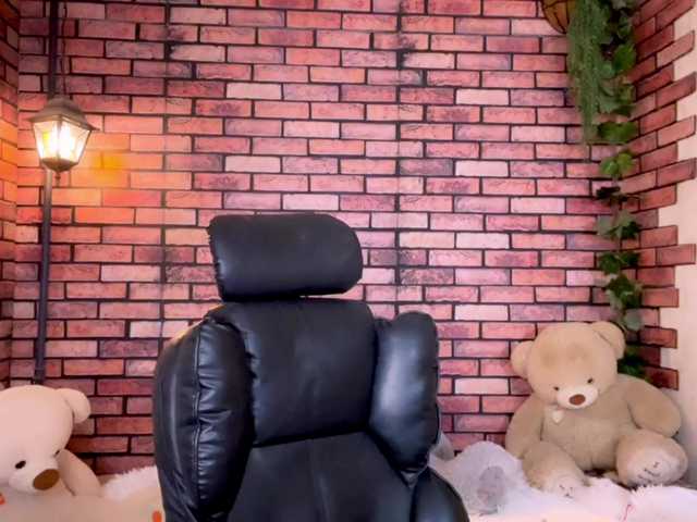 kisskissssss's BongaCams show and profile