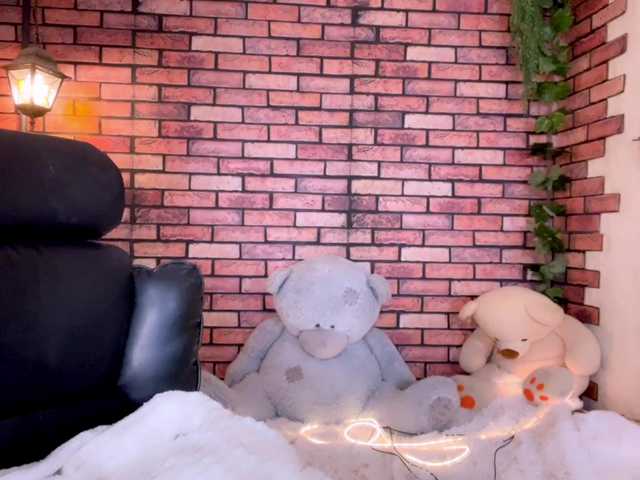 kisskissssss's BongaCams show and profile