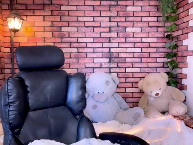 kisskissssss's BongaCams show and profile