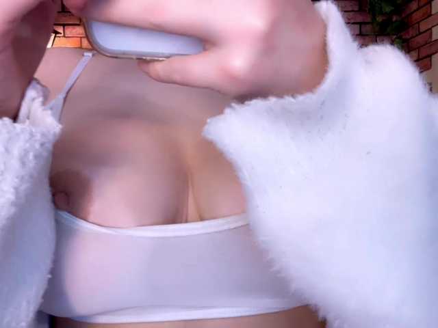 kisskissssss's BongaCams show and profile