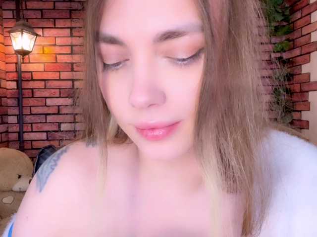 kisskissssss's BongaCams show and profile