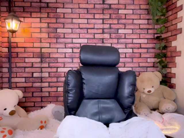 kisskissssss's BongaCams show and profile