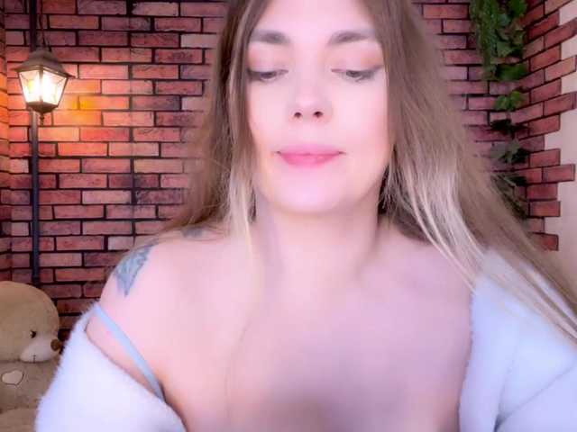 kisskissssss's BongaCams show and profile