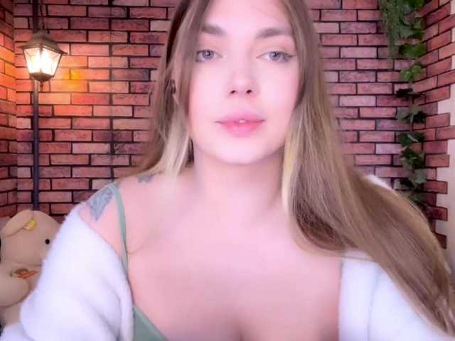 kisskissssss's BongaCams show and profile