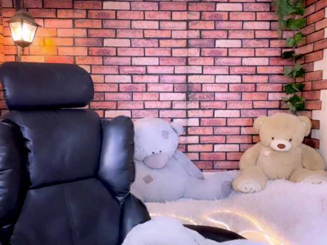 kisskissssss's BongaCams show and profile