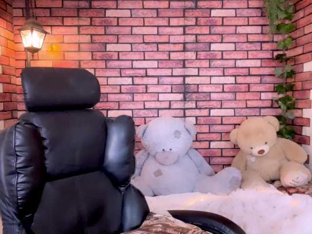 kisskissssss's BongaCams show and profile