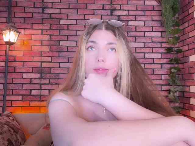 kisskissssss webcam