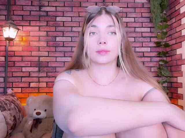 kisskissssss webcam