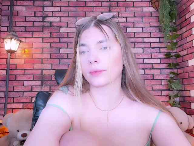 kisskissssss webcam