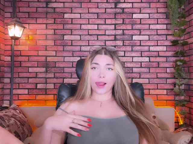 kisskissssss webcam