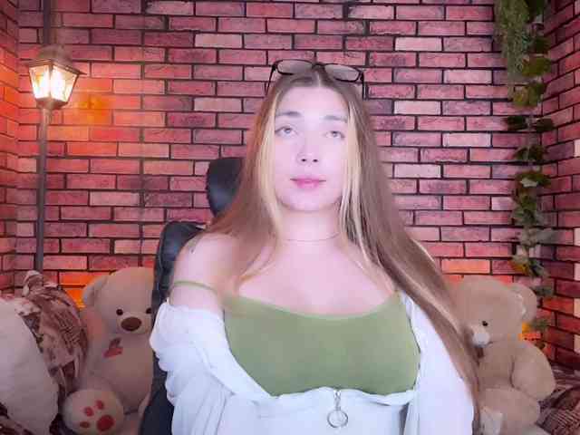 kisskissssss webcam