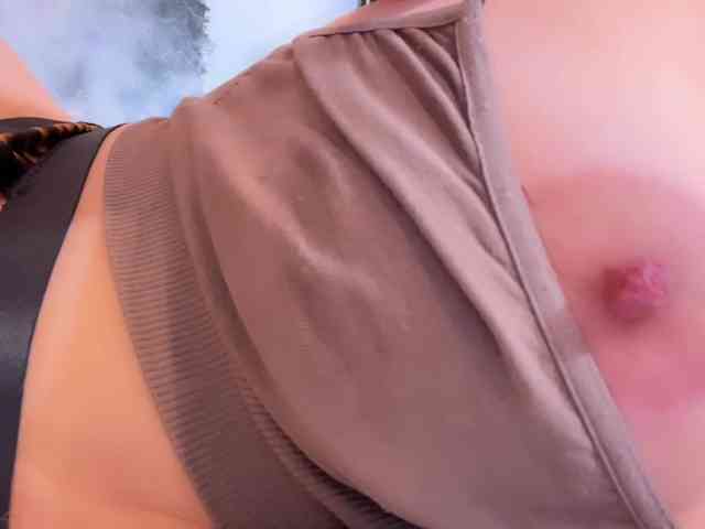 kisskissssss webcam