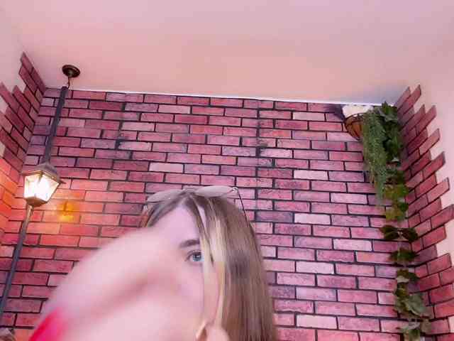 kisskissssss webcam