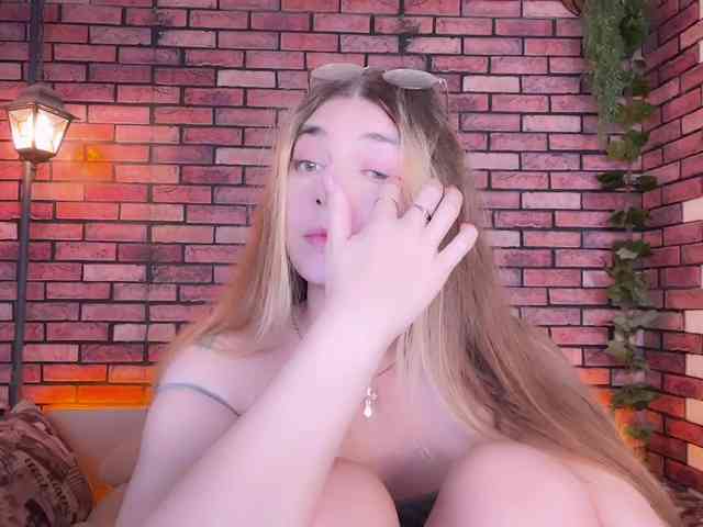 kisskissssss webcam