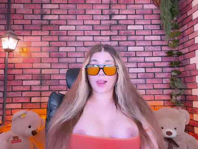 kisskissssss webcam