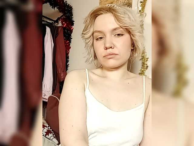 Tikoffka's BongaCams show and profile