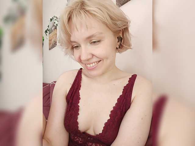 Tikoffka's BongaCams show and profile