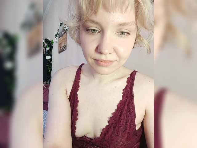 Tikoffka's BongaCams show and profile