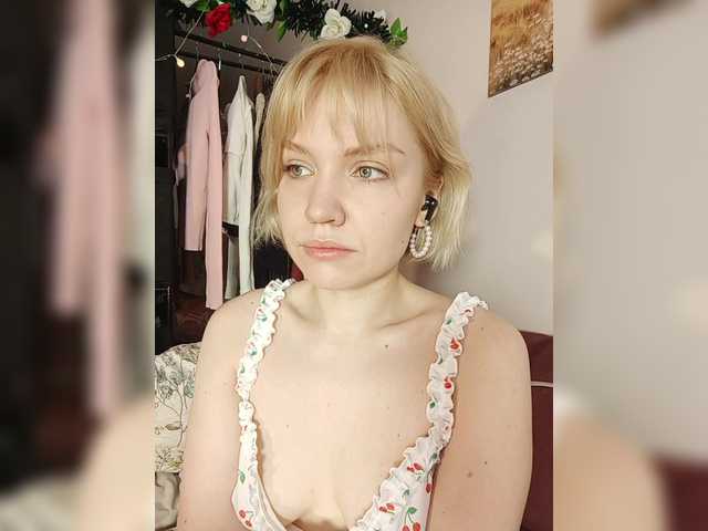 Tikoffka's BongaCams show and profile