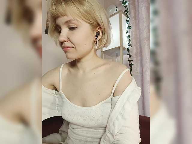 Tikoffka's BongaCams show and profile