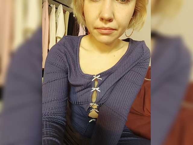 Tikoffka's BongaCams show and profile