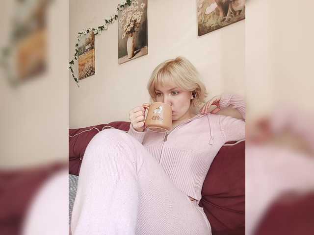 Tikoffka's BongaCams show and profile