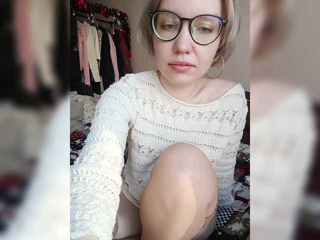 Tikoffka's BongaCams show and profile