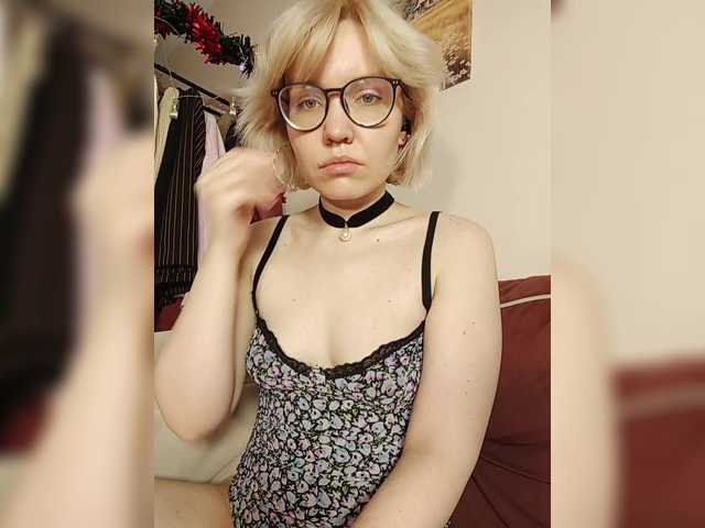 Tikoffka's BongaCams show and profile