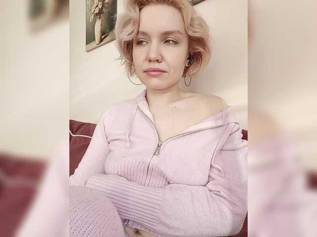 Tikoffka's BongaCams show and profile