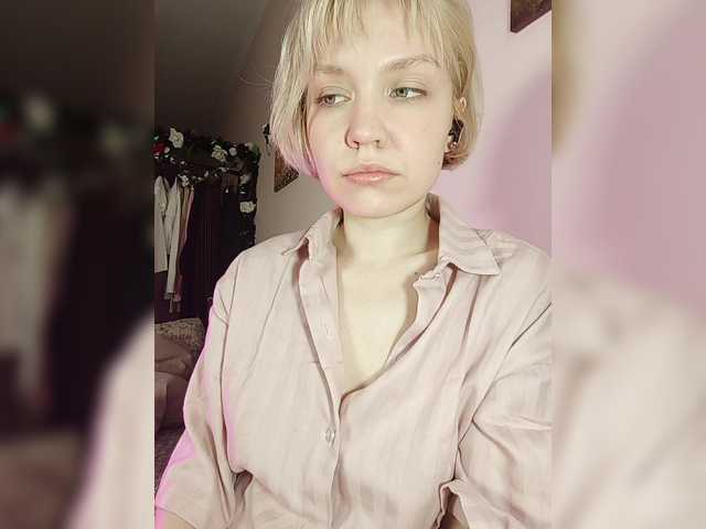 Tikoffka's BongaCams show and profile