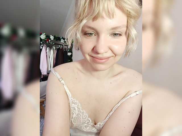 Tikoffka's BongaCams show and profile