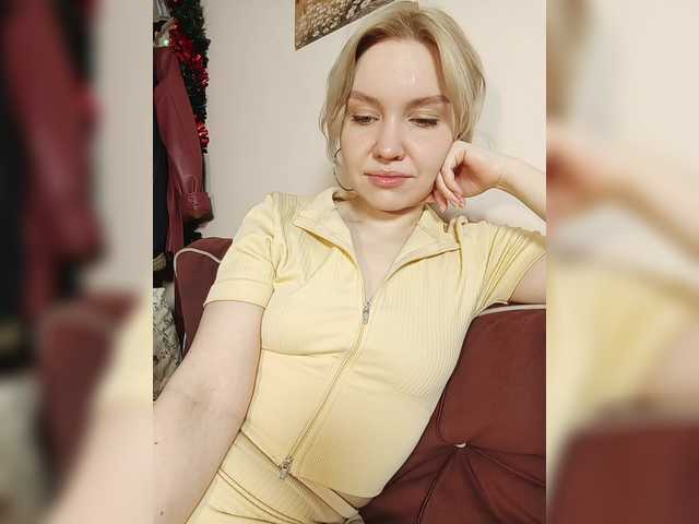 Tikoffka's BongaCams show and profile