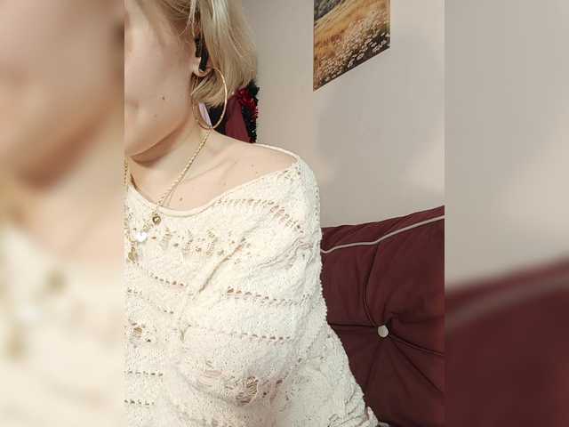 Tikoffka's BongaCams show and profile