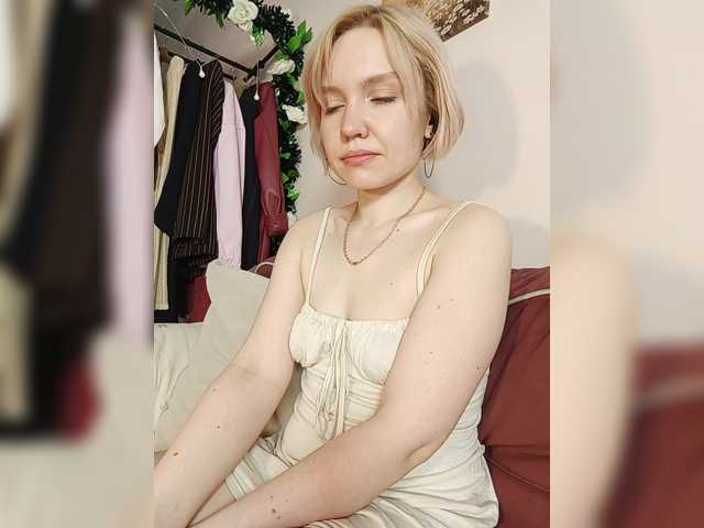 Tikoffka's BongaCams show and profile