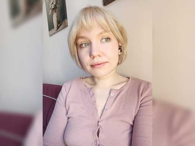 Tikoffka's BongaCams show and profile