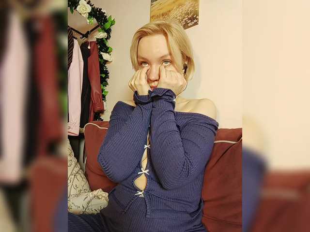 Tikoffka's BongaCams show and profile