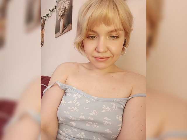 Tikoffka's BongaCams show and profile