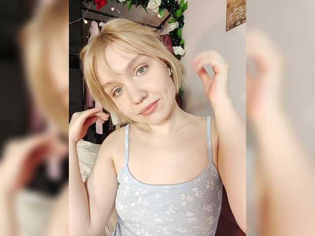 Tikoffka's BongaCams show and profile