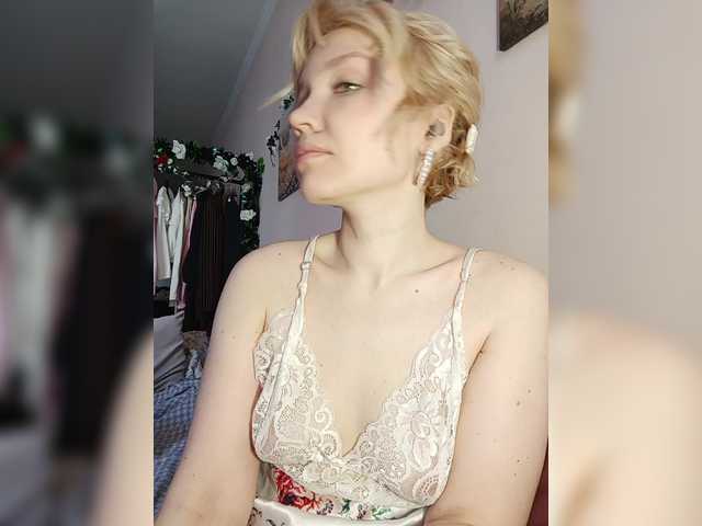 Tikoffka's BongaCams show and profile