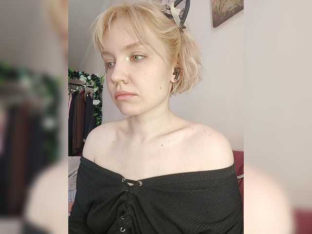 Tikoffka's BongaCams show and profile
