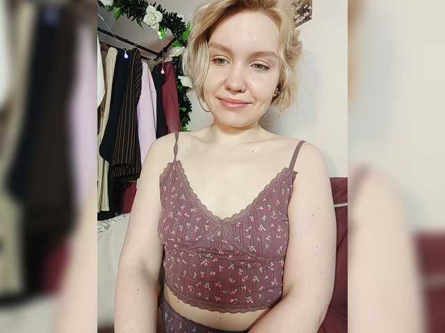 Tikoffka's BongaCams show and profile