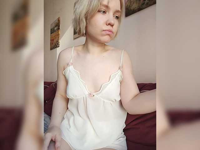 Tikoffka's BongaCams show and profile