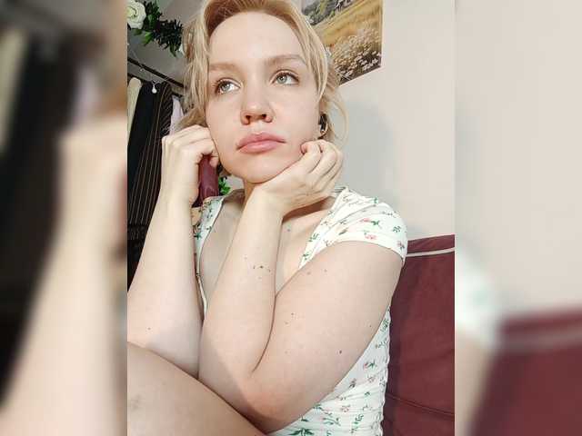 Tikoffka's BongaCams show and profile