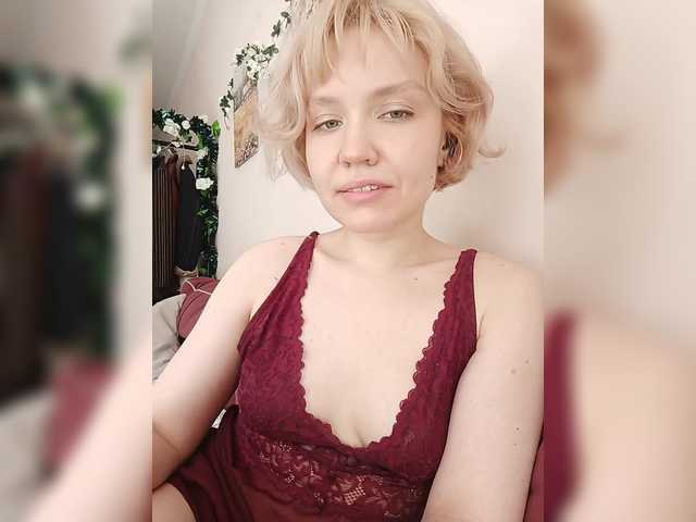 Tikoffka's BongaCams show and profile