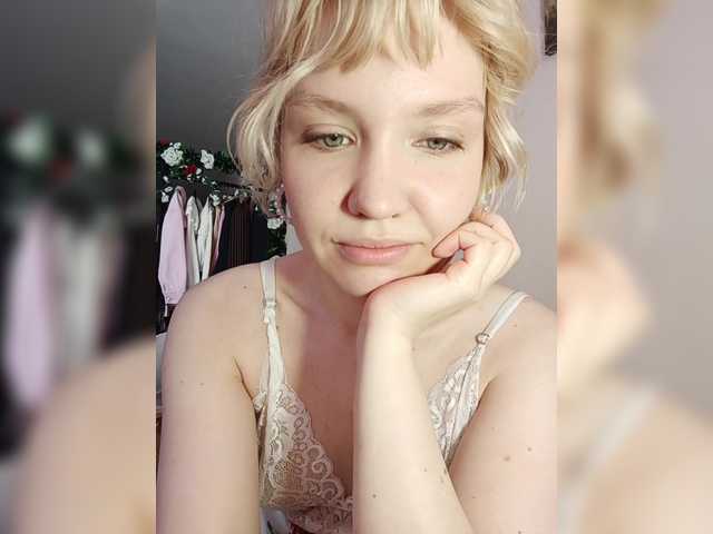 Tikoffka's BongaCams show and profile