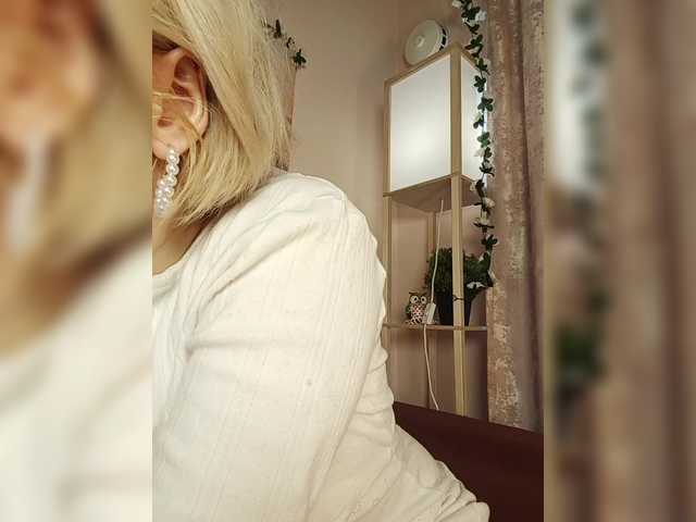 Tikoffka's BongaCams show and profile