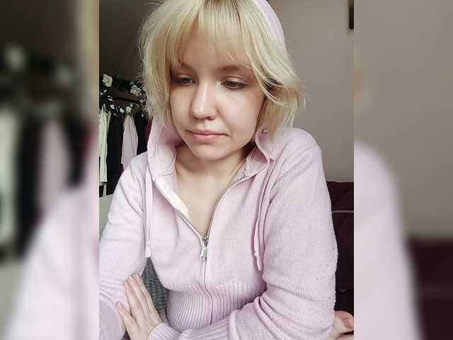 Tikoffka's BongaCams show and profile