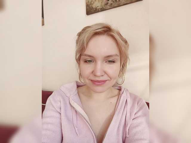 Tikoffka's BongaCams show and profile