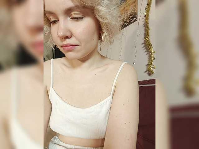 Tikoffka's BongaCams show and profile